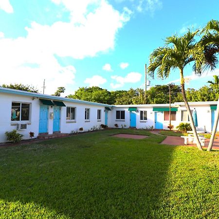 Hallandale Beach Motel With Free Parking And Full Kitchen ! No Extra Fees! Accepting Cash! Екстериор снимка