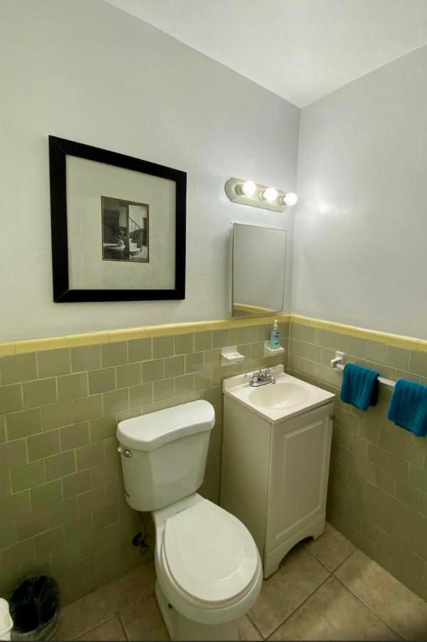 Hallandale Beach Motel With Free Parking And Full Kitchen ! No Extra Fees! Accepting Cash! Екстериор снимка